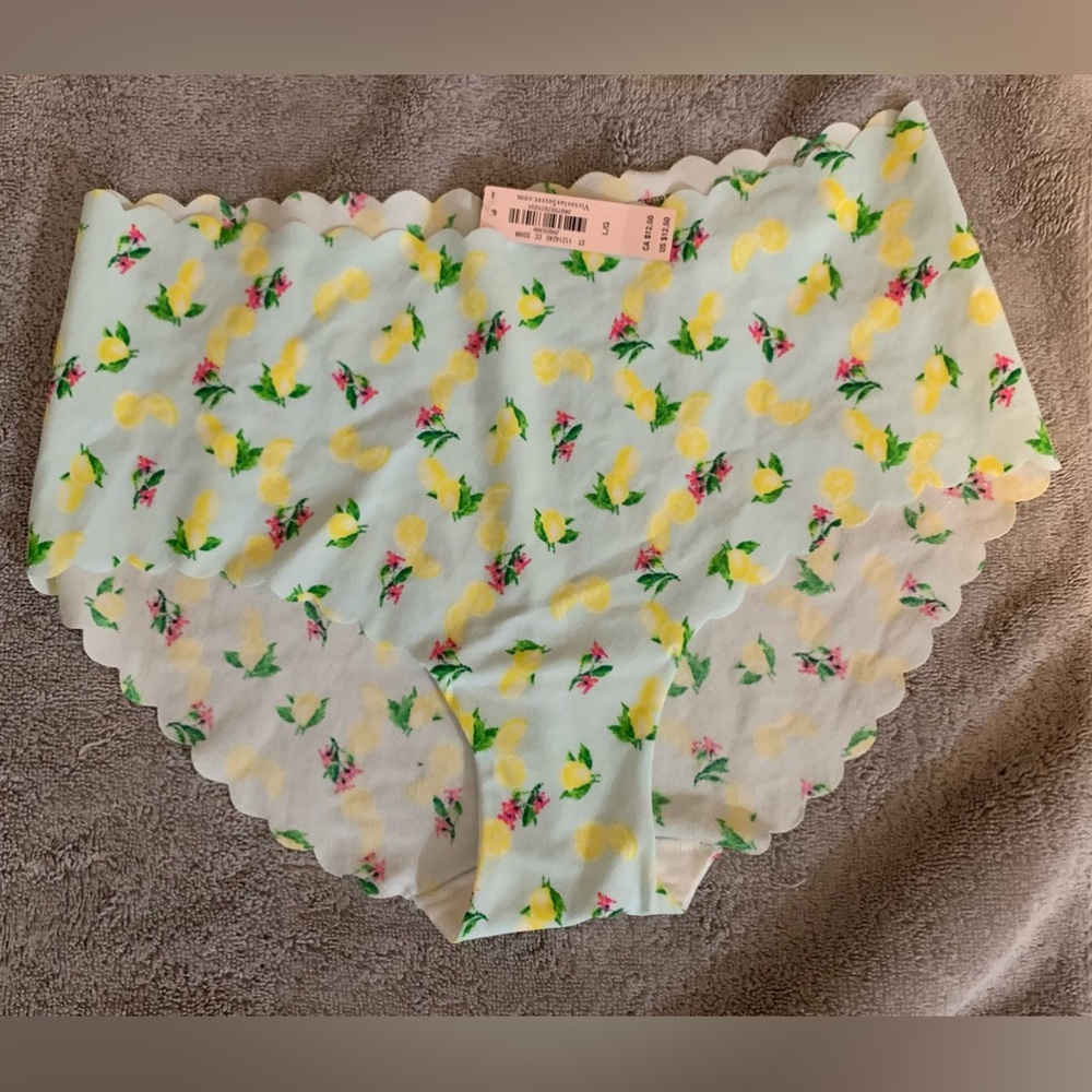 NWT Victoria’s Secret Seamless Hipster Lemon Panties Size Large